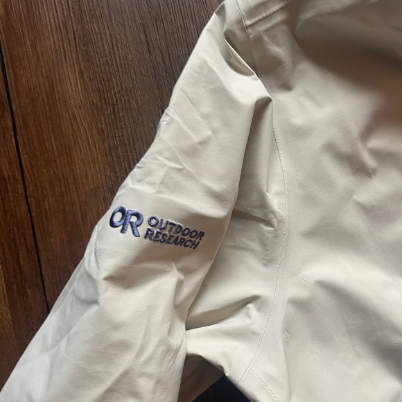 Outdoor Research Aspire 3L Jacket - Picture 3 of 12